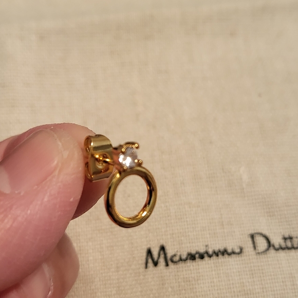 **** SOLD ***** Massimo Dutti Earrings Brand New with bag - Picture 5 of 8